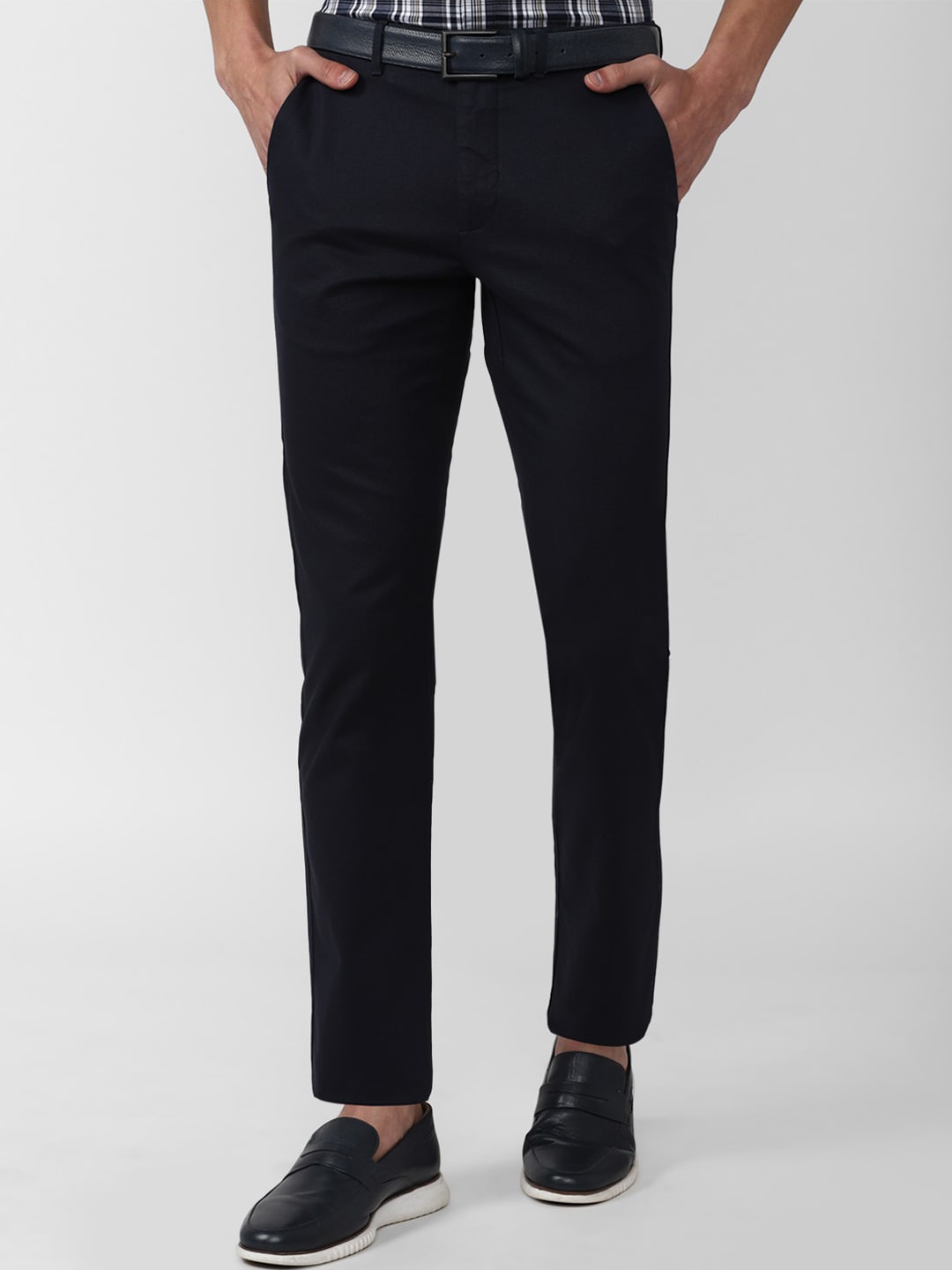 

Van Heusen Sport Men Cotton Slim Fit Trousers, Navy blue