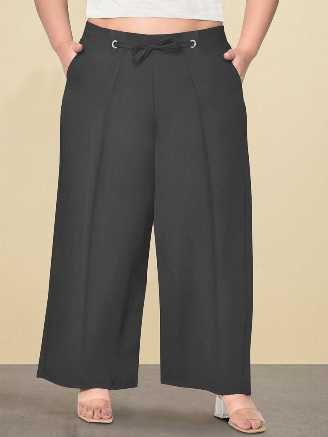 

wild U Women Plus Size Relaxed Flared High-Rise Trouser, Grey