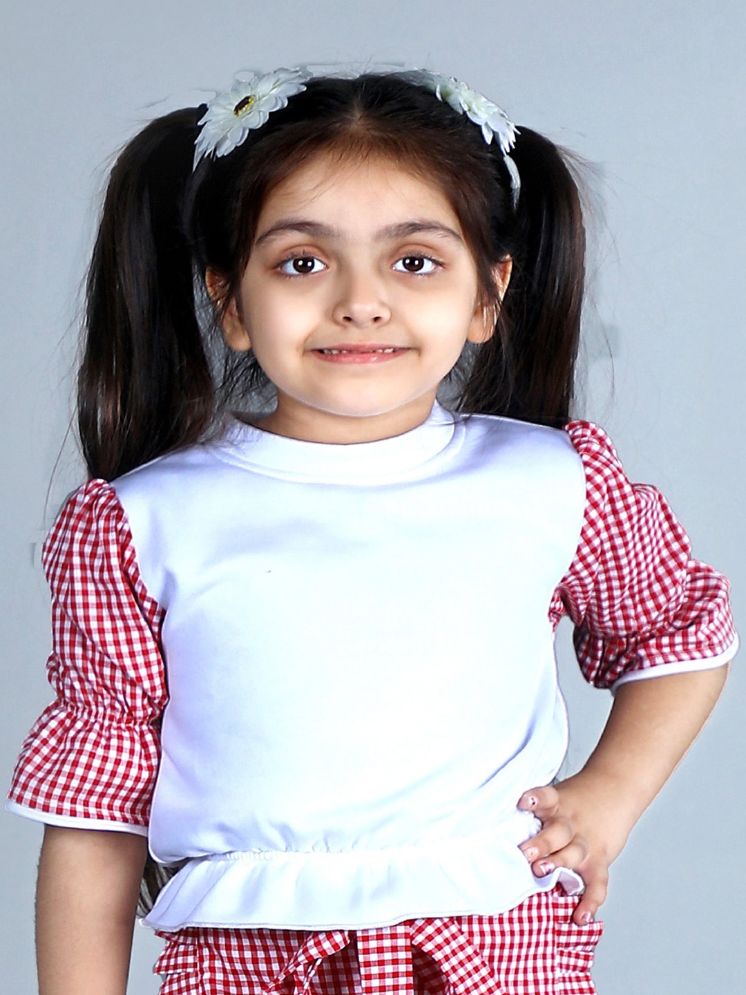 

Beyabella Kids Girls Checked Sleeves Round Neck Top, White