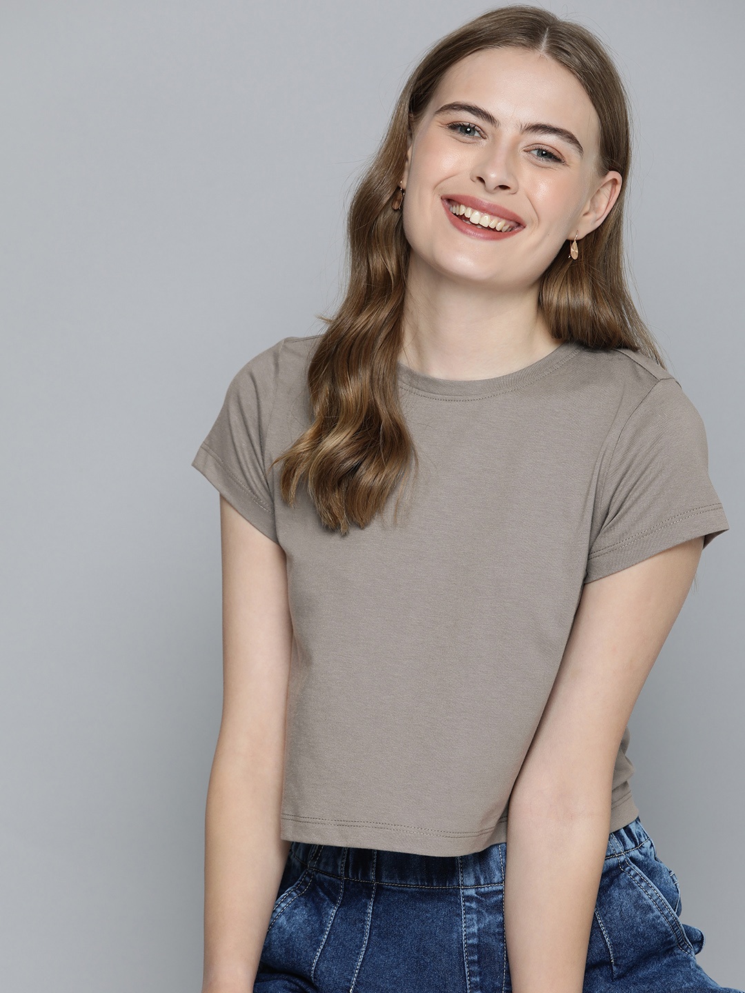 

Mast & Harbour Solid Round-Neck Casual T-shirt, Grey