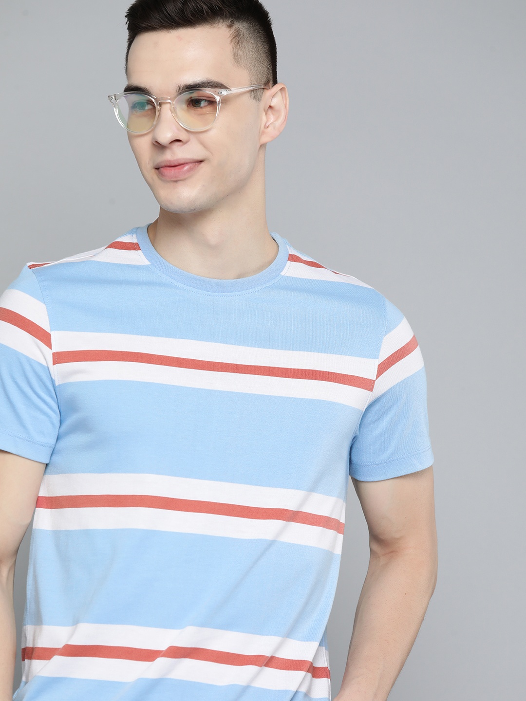 

Mast & Harbour Men Blue & White Striped T-shirt