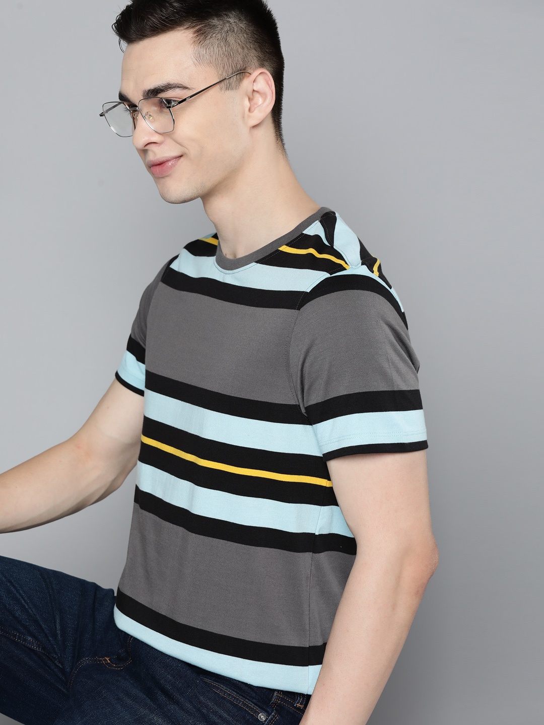 

Mast & Harbour Men Striped T-shirt, Charcoal