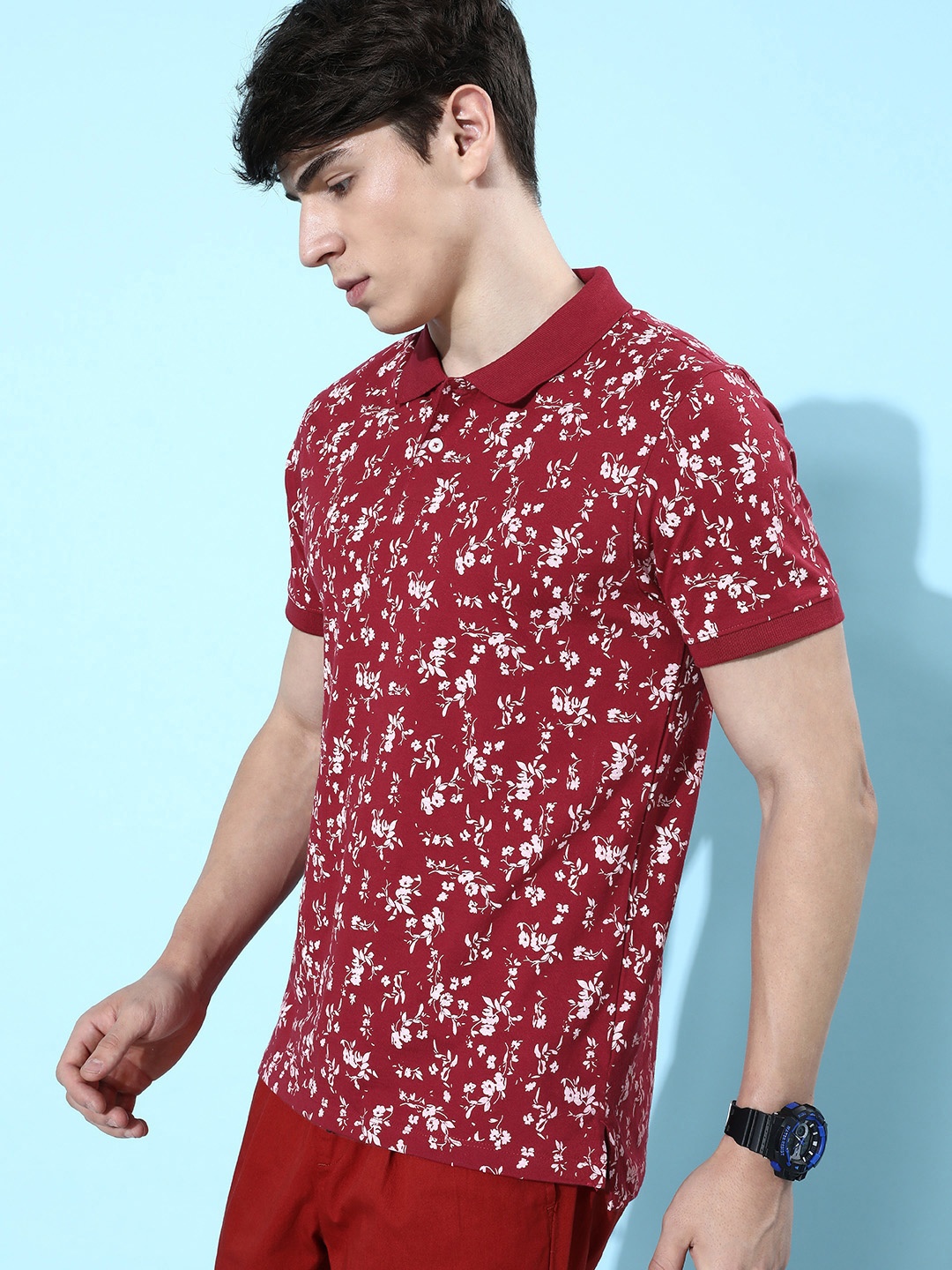 

Mast & Harbour Men Rio Maroon Pure Cotton Floral Love Is In The Air Flower Power T-shirt