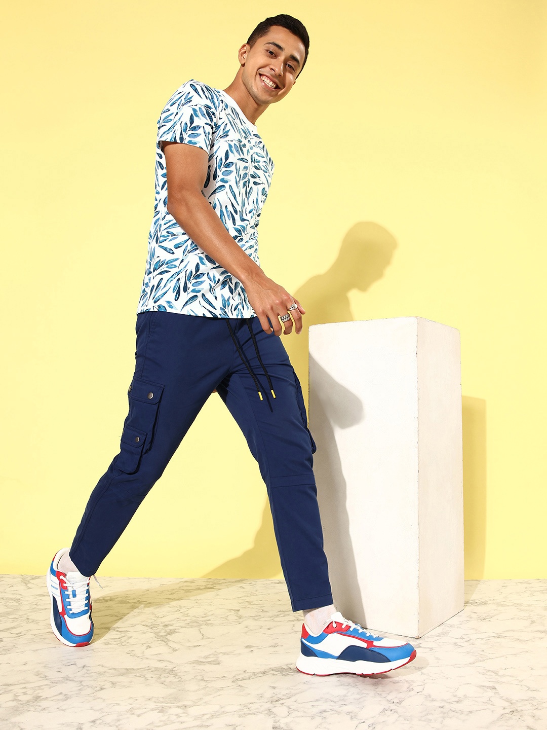 

Mast & Harbour Ocean Blue & White Floral Resort Fantasy Pure Cotton T-shirt
