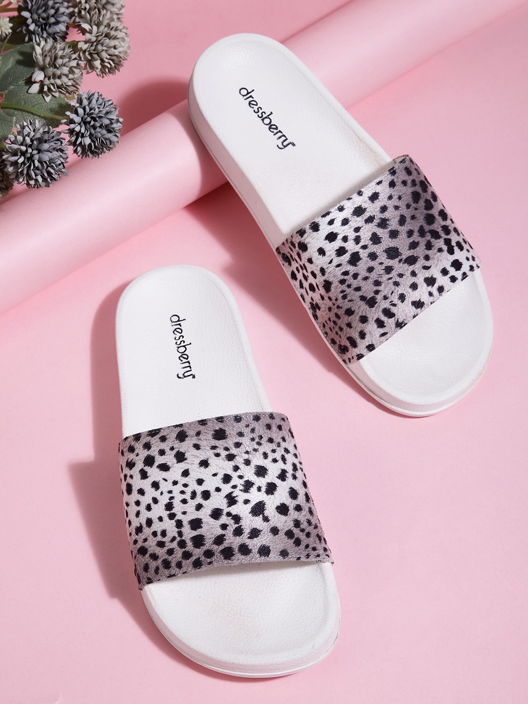 

DressBerry Women Printed Sliders, Grey