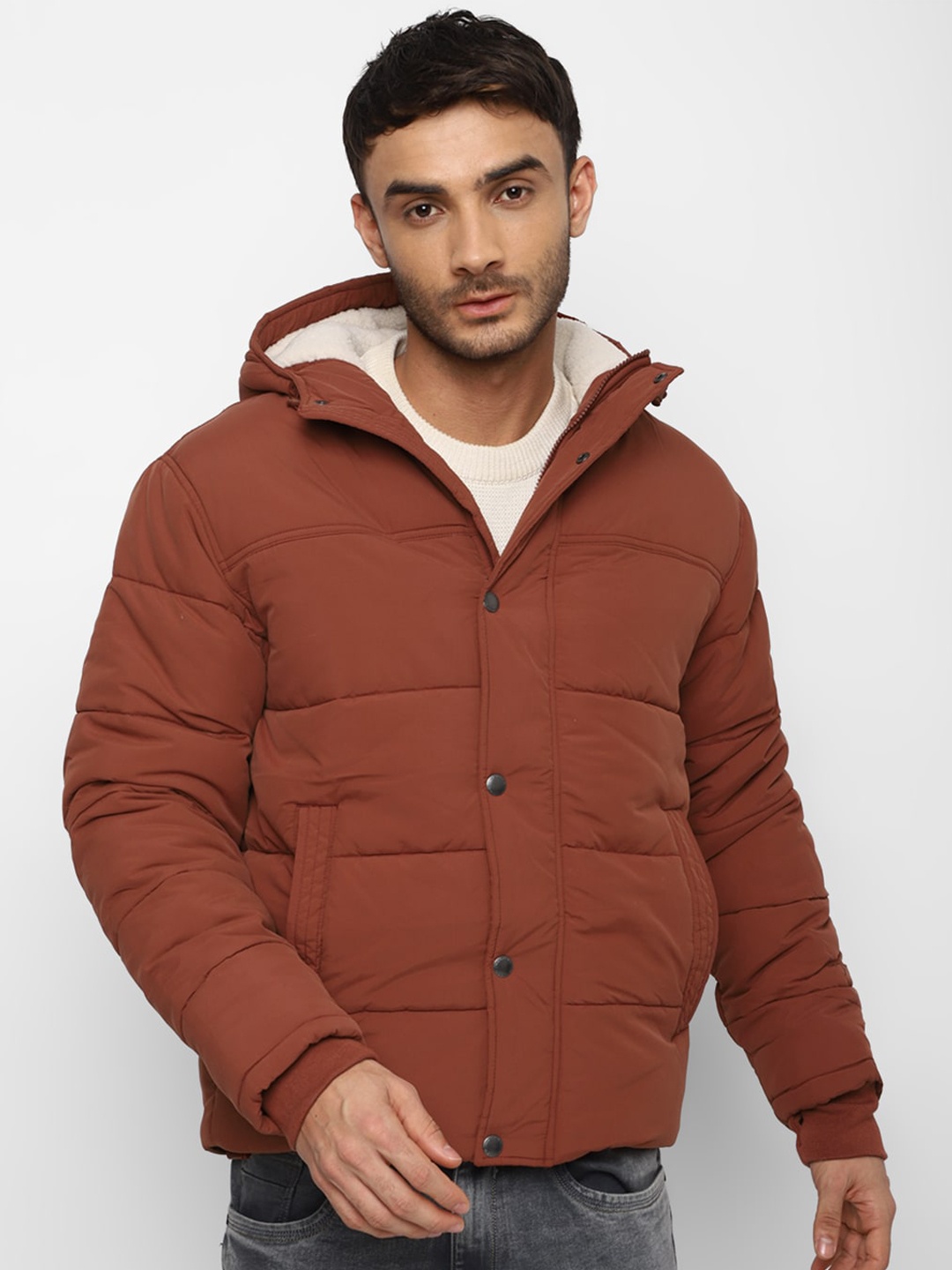 

AMERICAN EAGLE OUTFITTERS Men Solid Hodded Puffer Jacket, Coral