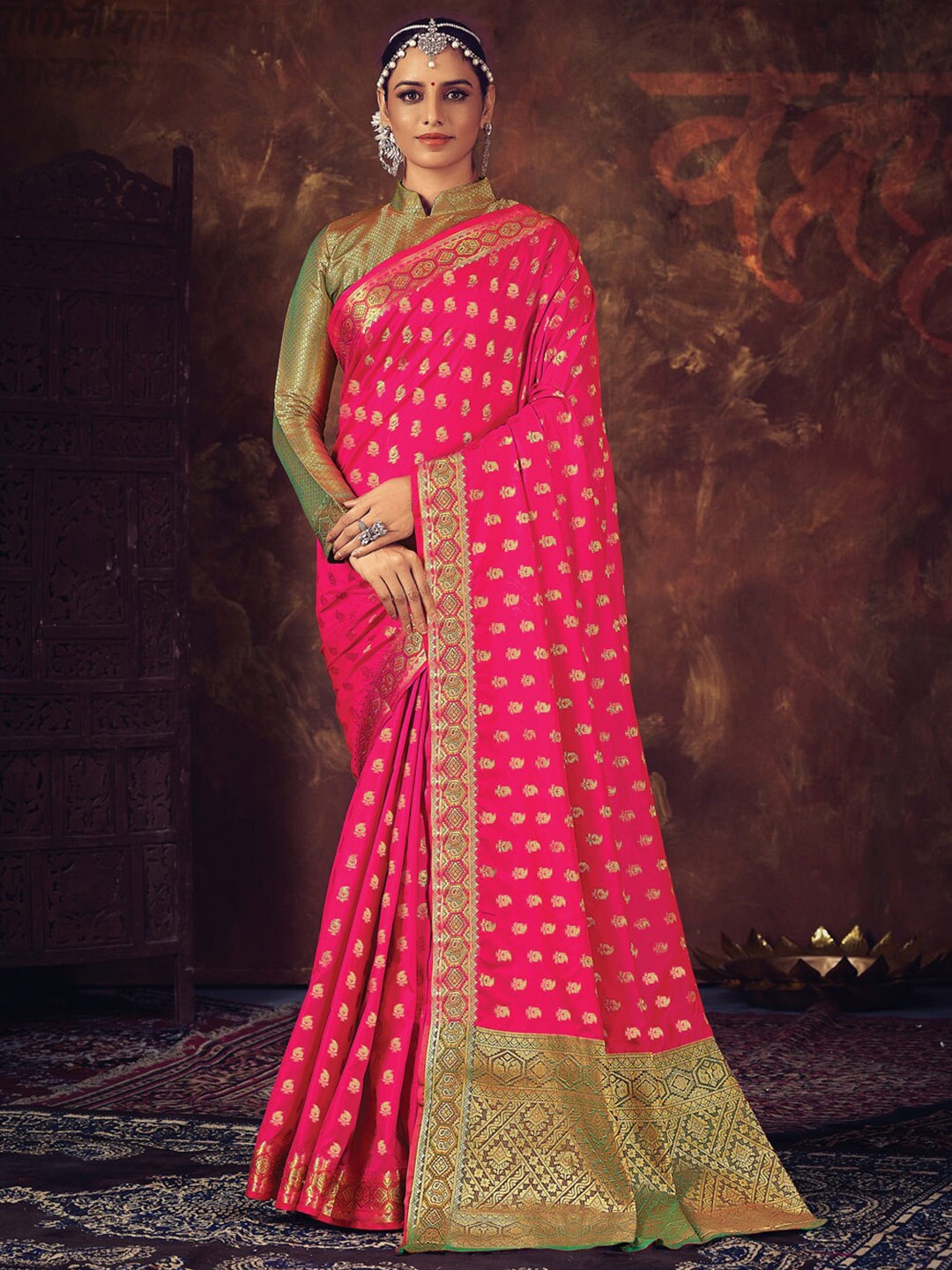 

SANGAM PRINTS Woven Design Zari Bordered Saree, Pink
