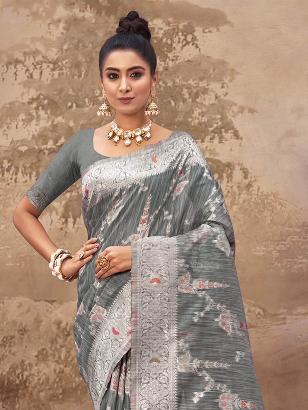 

SANGAM PRINTS Woven Design Zari Bordered Saree, Grey
