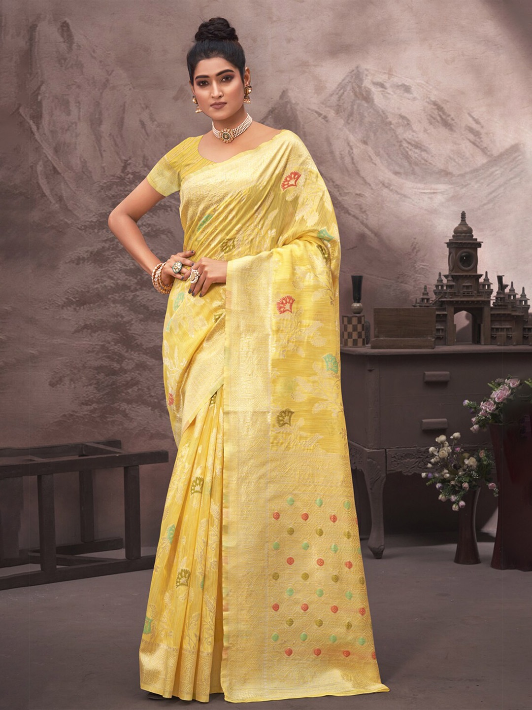 

SANGAM PRINTS Woven Design Zari Saree, Yellow