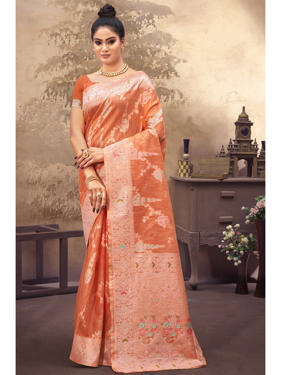 

SANGAM PRINTS Woven Design Zari Saree, Peach