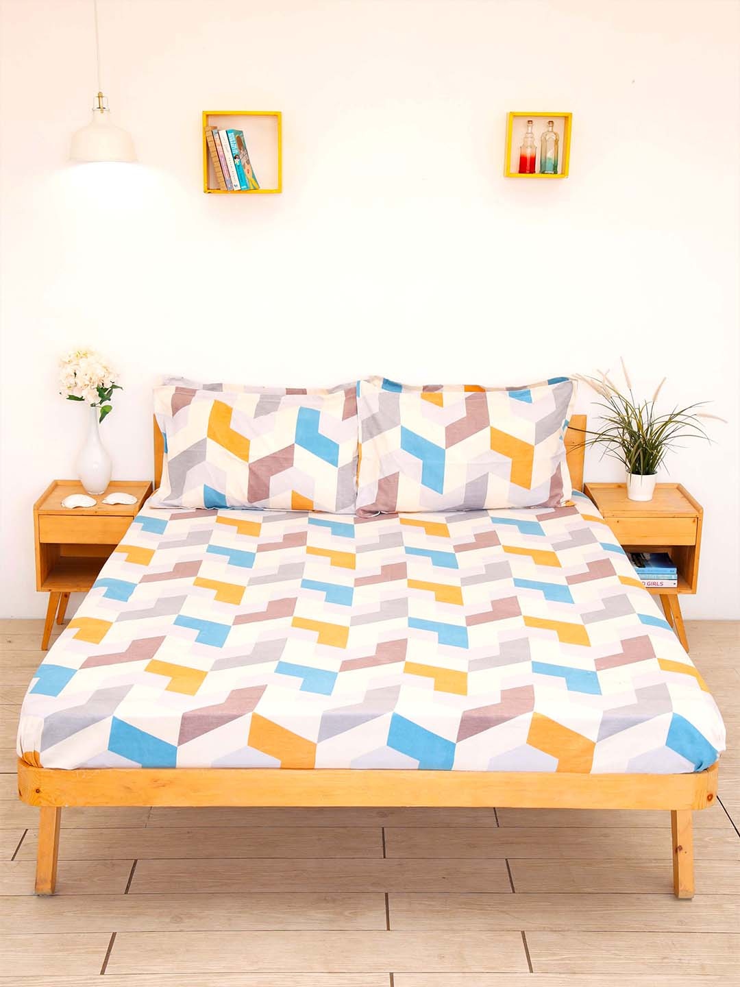 

Ariana Beige & Blue Geometric 144 TC Ultra Soft King Bedsheet with 2 Pillow Covers