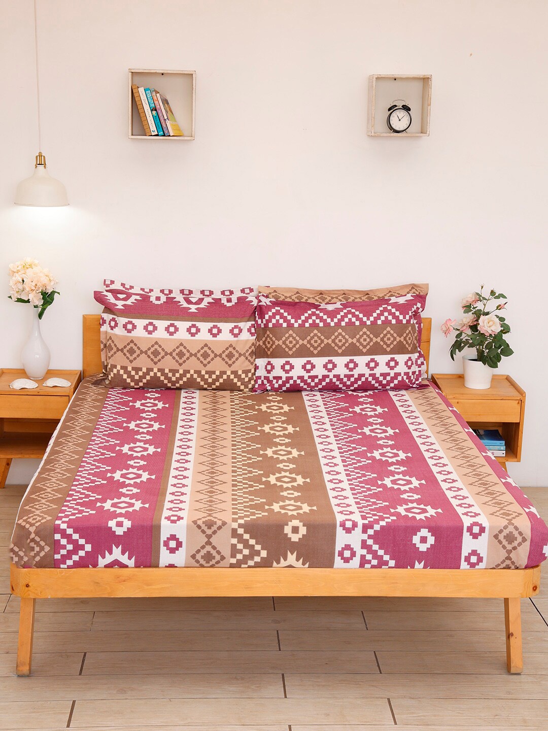 

Ariana Purple & Brown Graphic 144 TC Queen Bedsheet with 2 Pillow Covers