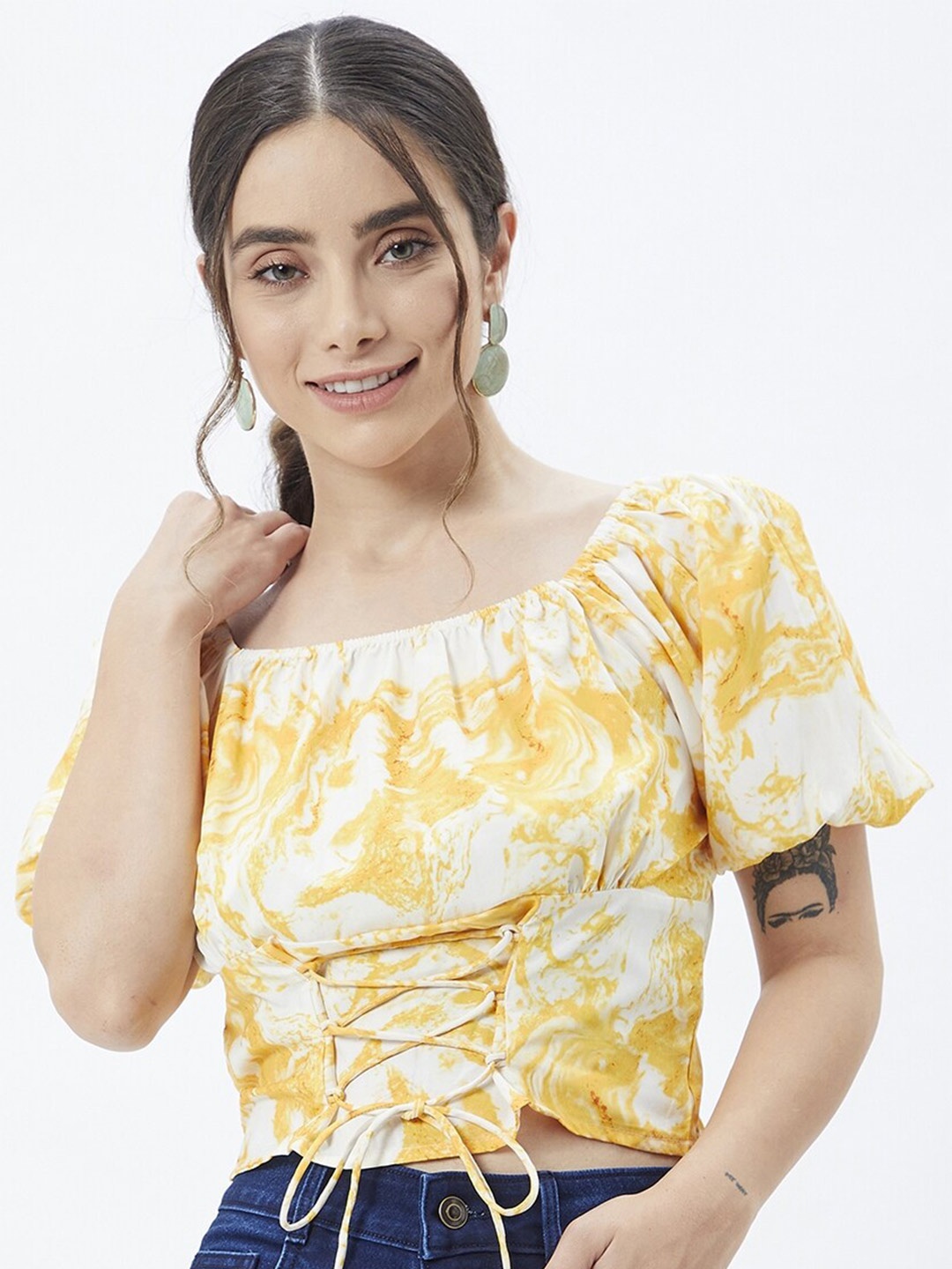 

Kibo Tie and Dye Crepe Regular Crop Top, Yellow