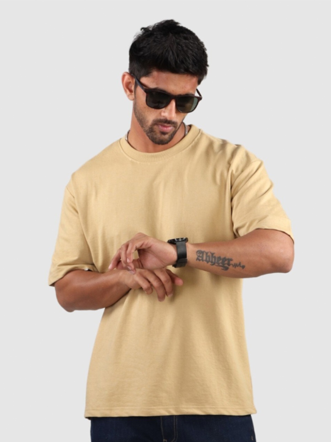 

The Label Bar Round Neck Cotton T-shirt, Beige