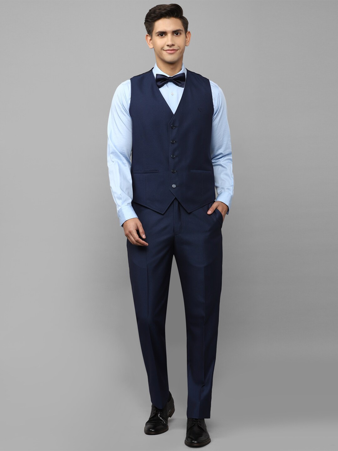 

Allen Solly Men Single-Breasted Slim-Fit 3 Piece Party Suit, Navy blue