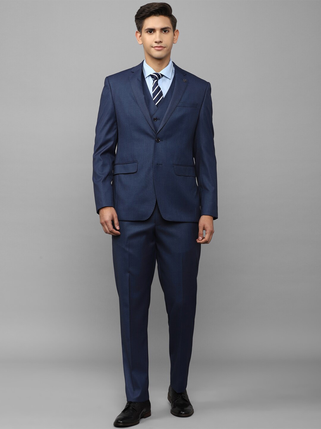 

Allen Solly Men Single-Breasted Slim-Fit 3-Piece Formal Suit, Navy blue