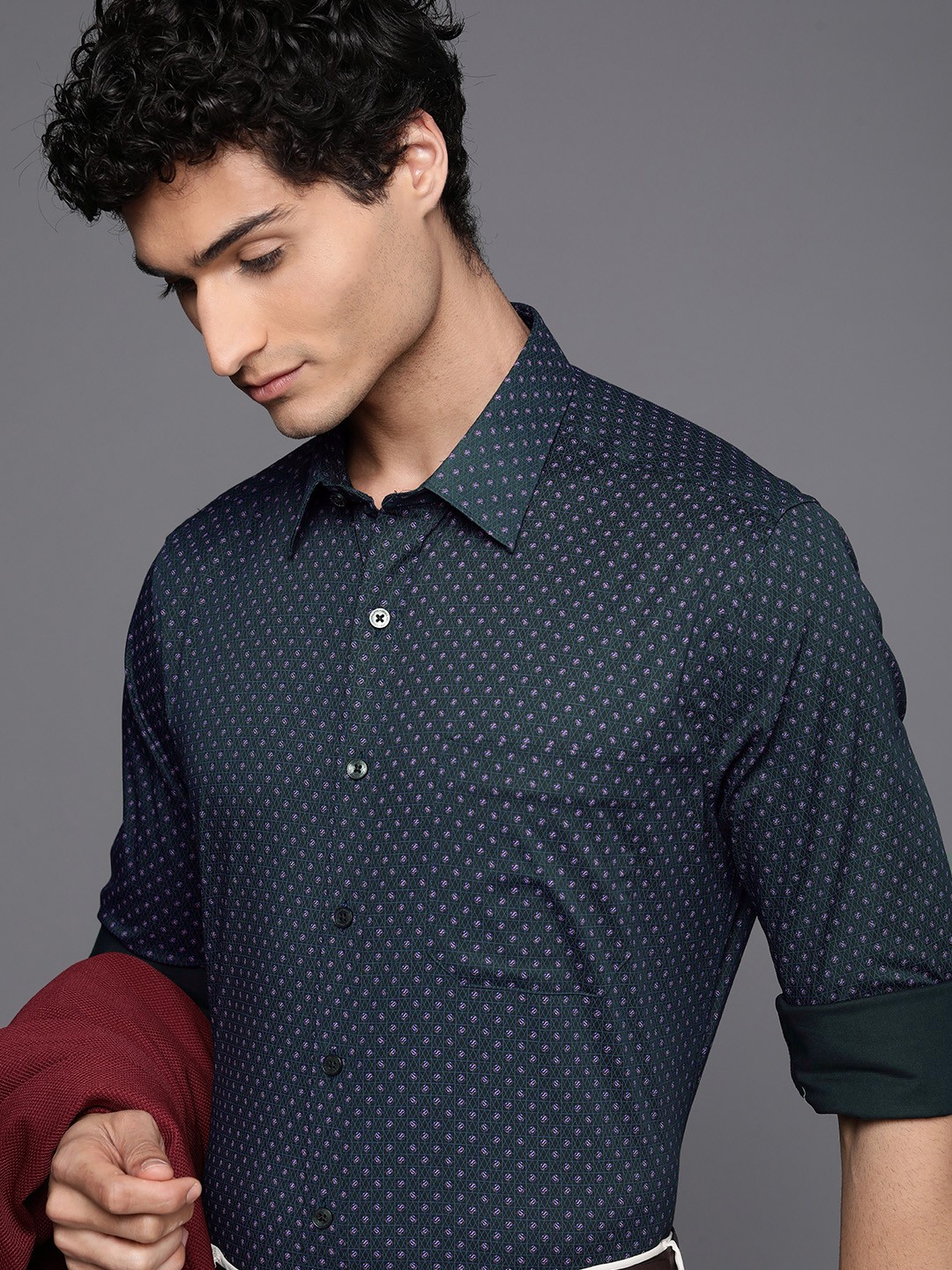 

Louis Philippe Men Slim Fit Micro Ditsy Printed Formal Shirt, Green