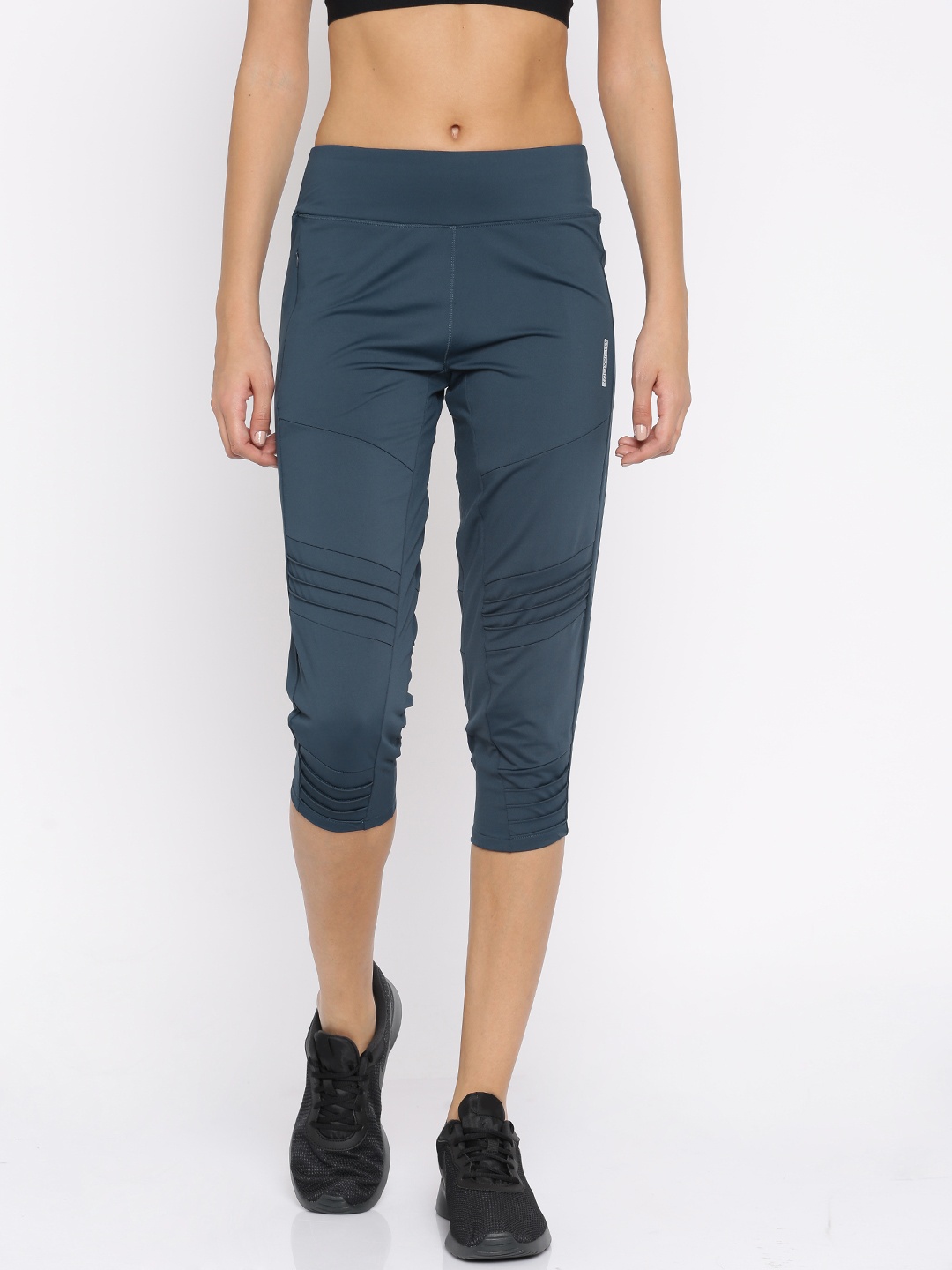 

Sweet Dreams Women Navy Blue Solid Three-Fourth Workout Tights
