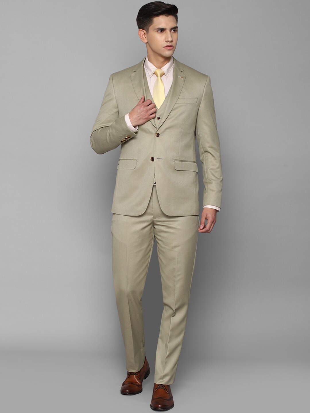 

Louis Philippe Men Slim Fit Single Breasted Three Piece Formal Suit, Cream
