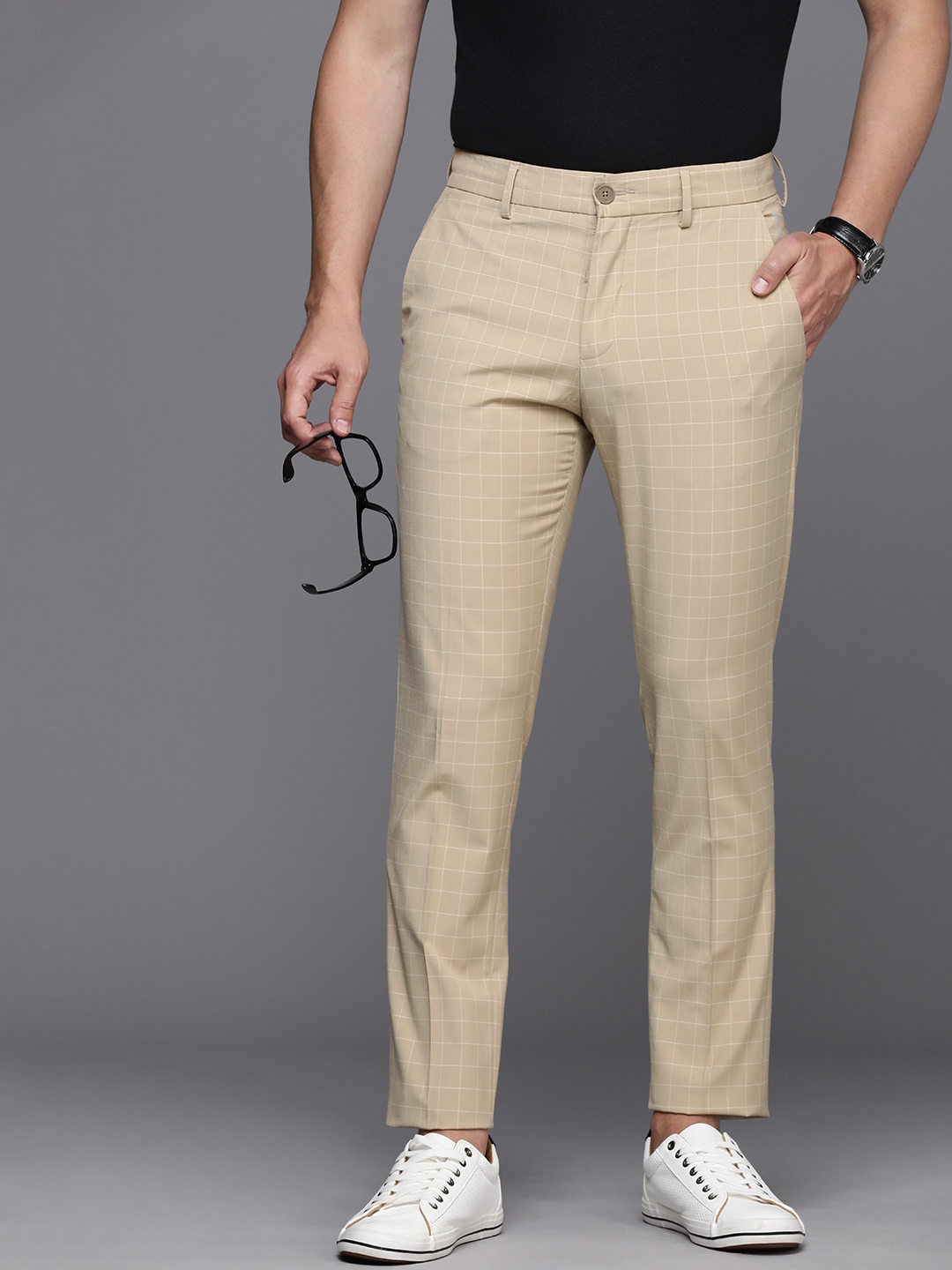 

Louis Philippe Ath Work Men Checked Comfort Tapered Fit Trousers, Beige