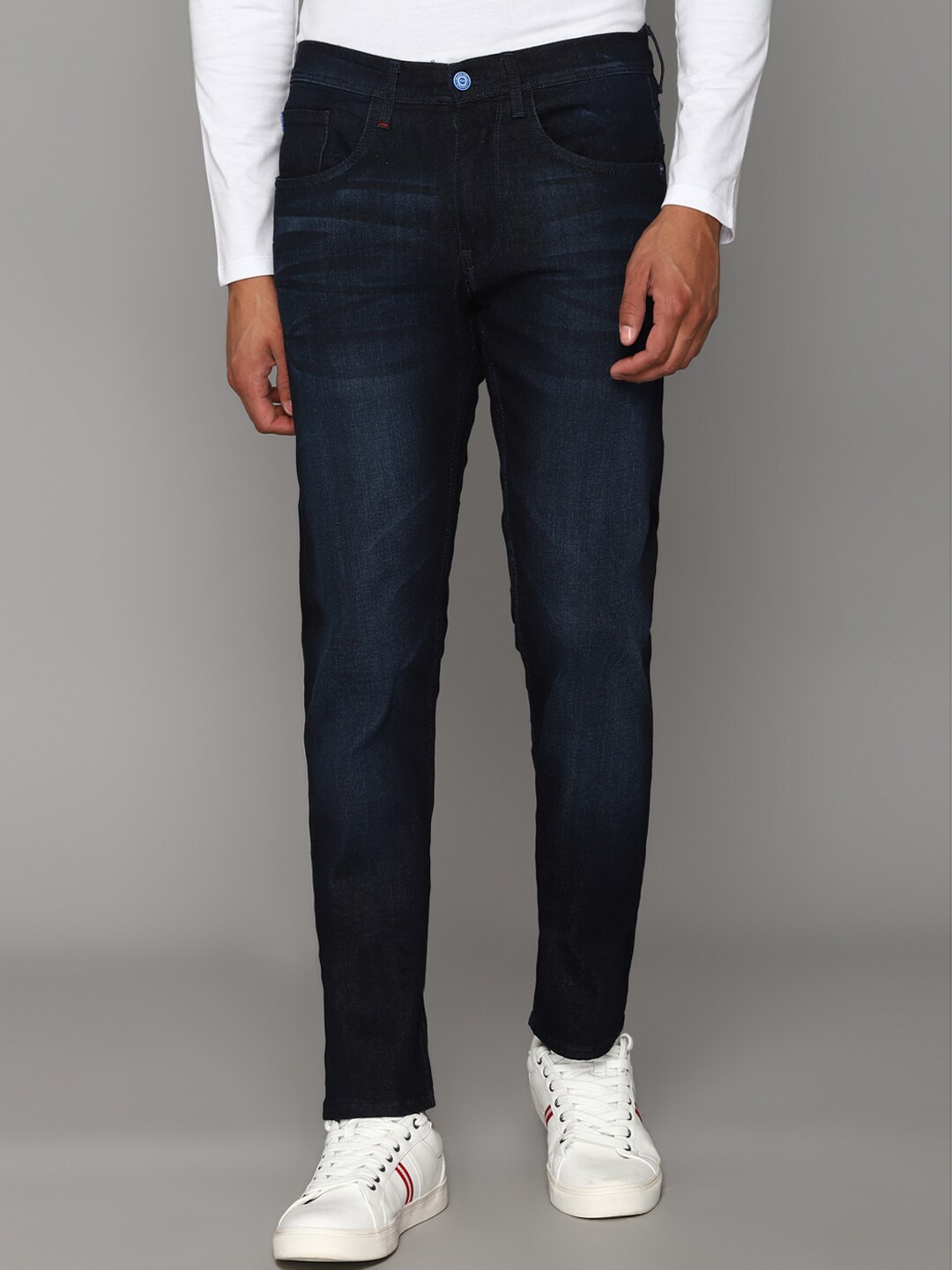 

Allen Solly Men Slim Fit Light Fade Jeans, Navy blue