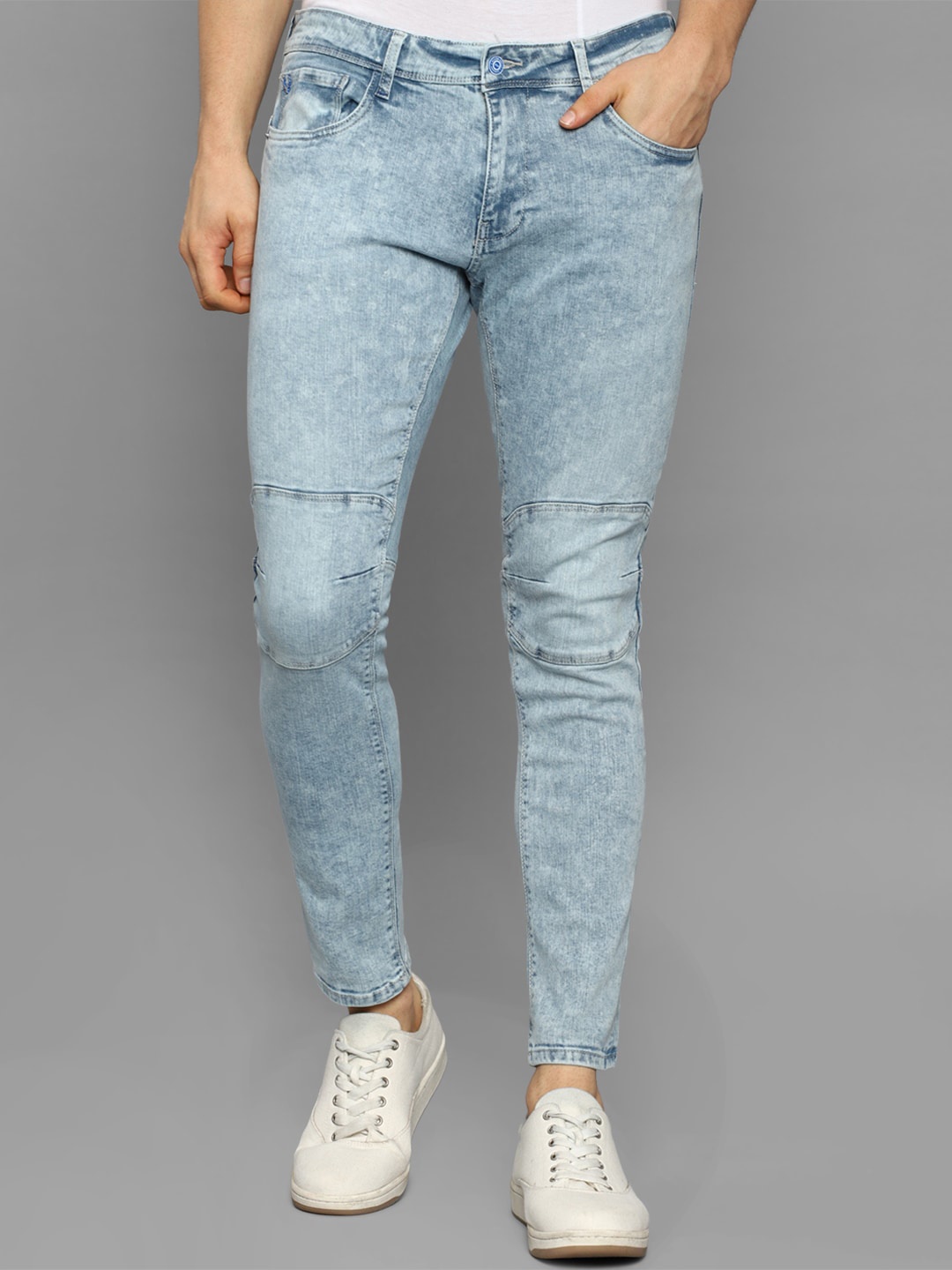 

Allen Solly Sport Men Slim Fit Heavy Fade Jeans, Blue