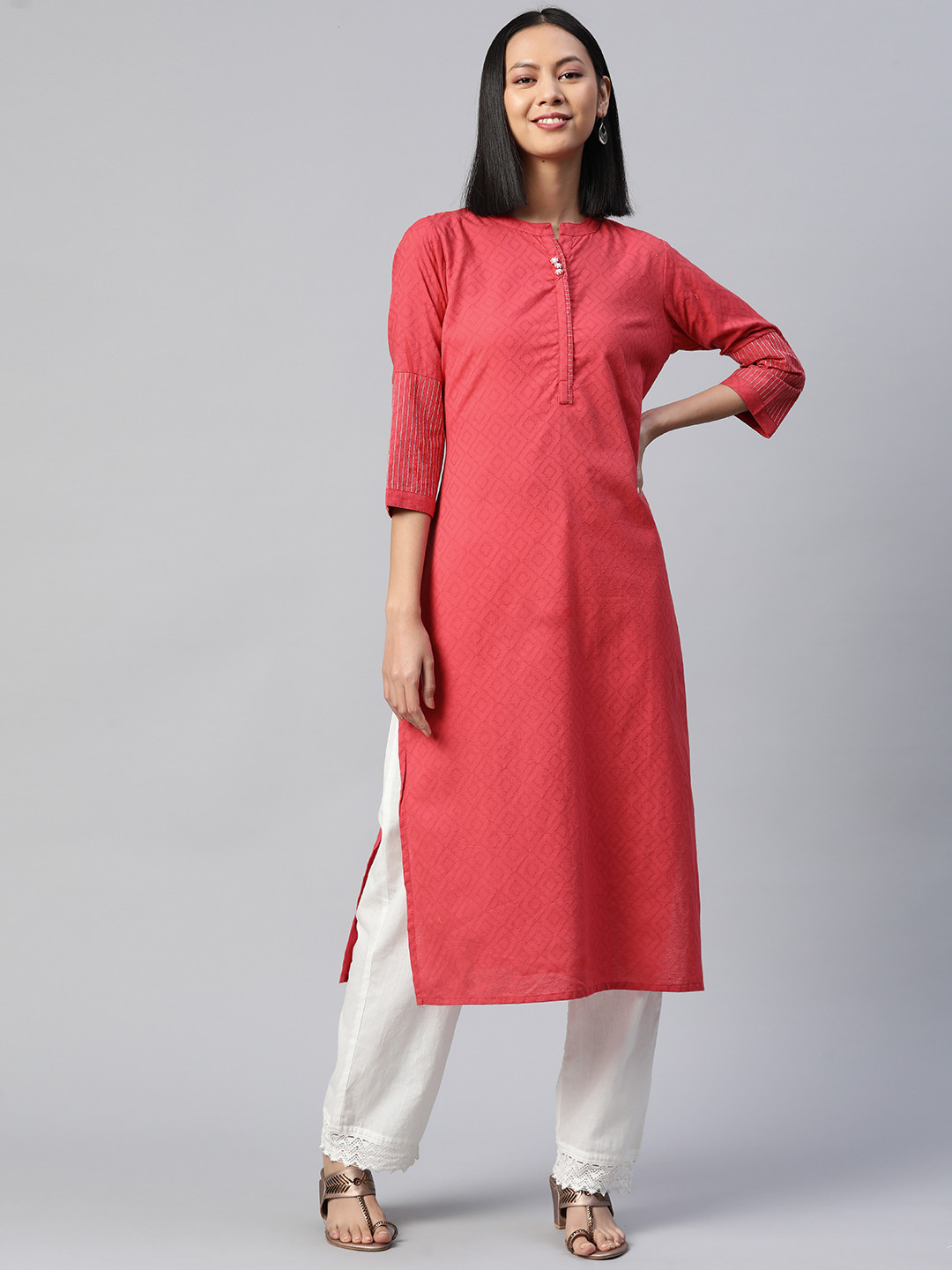

Readiprint Fashions Women Red Geometric Cotton Kurta