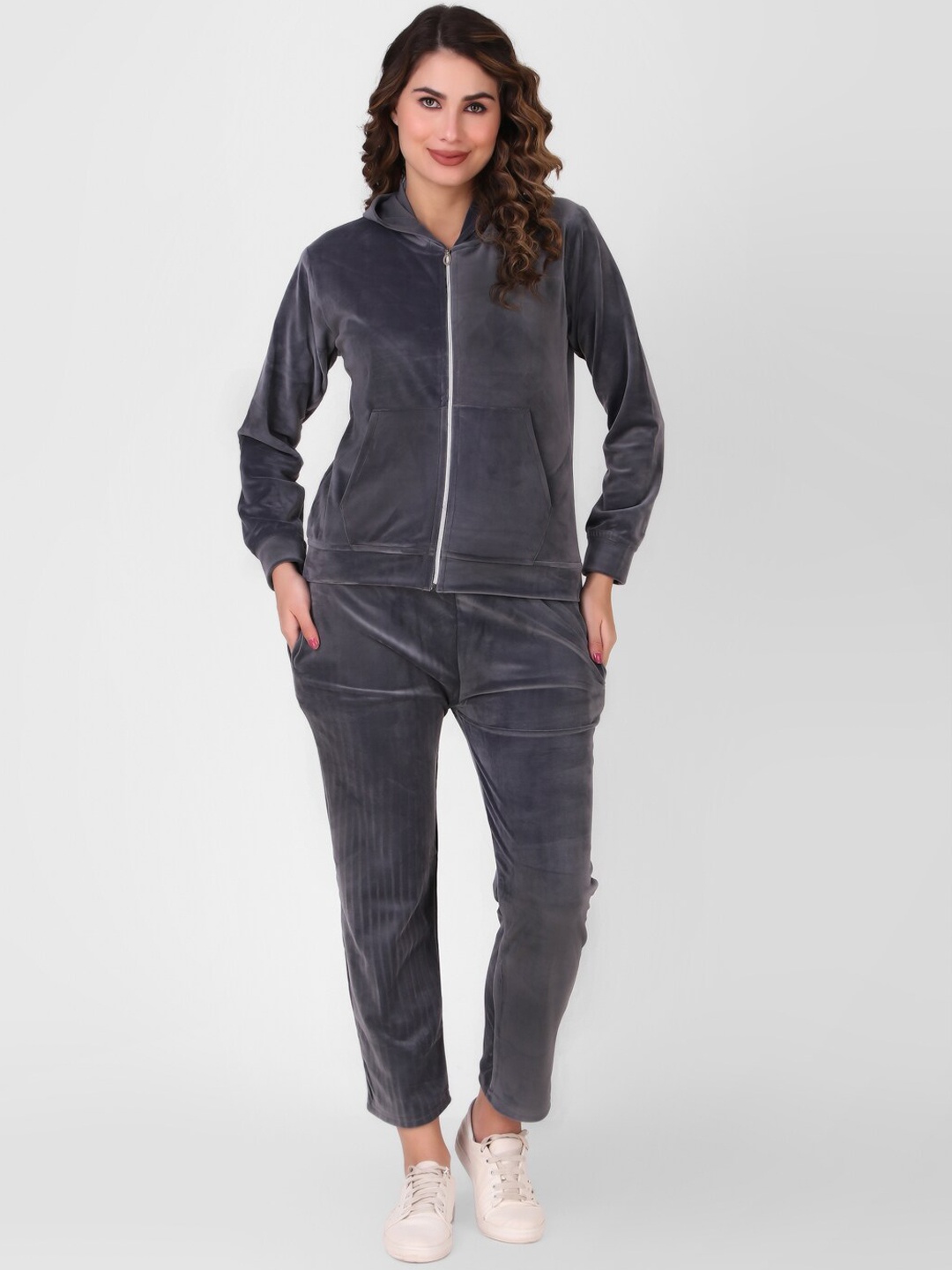 

FNOCKS Women Hooded Fleece Tracksuit, Grey