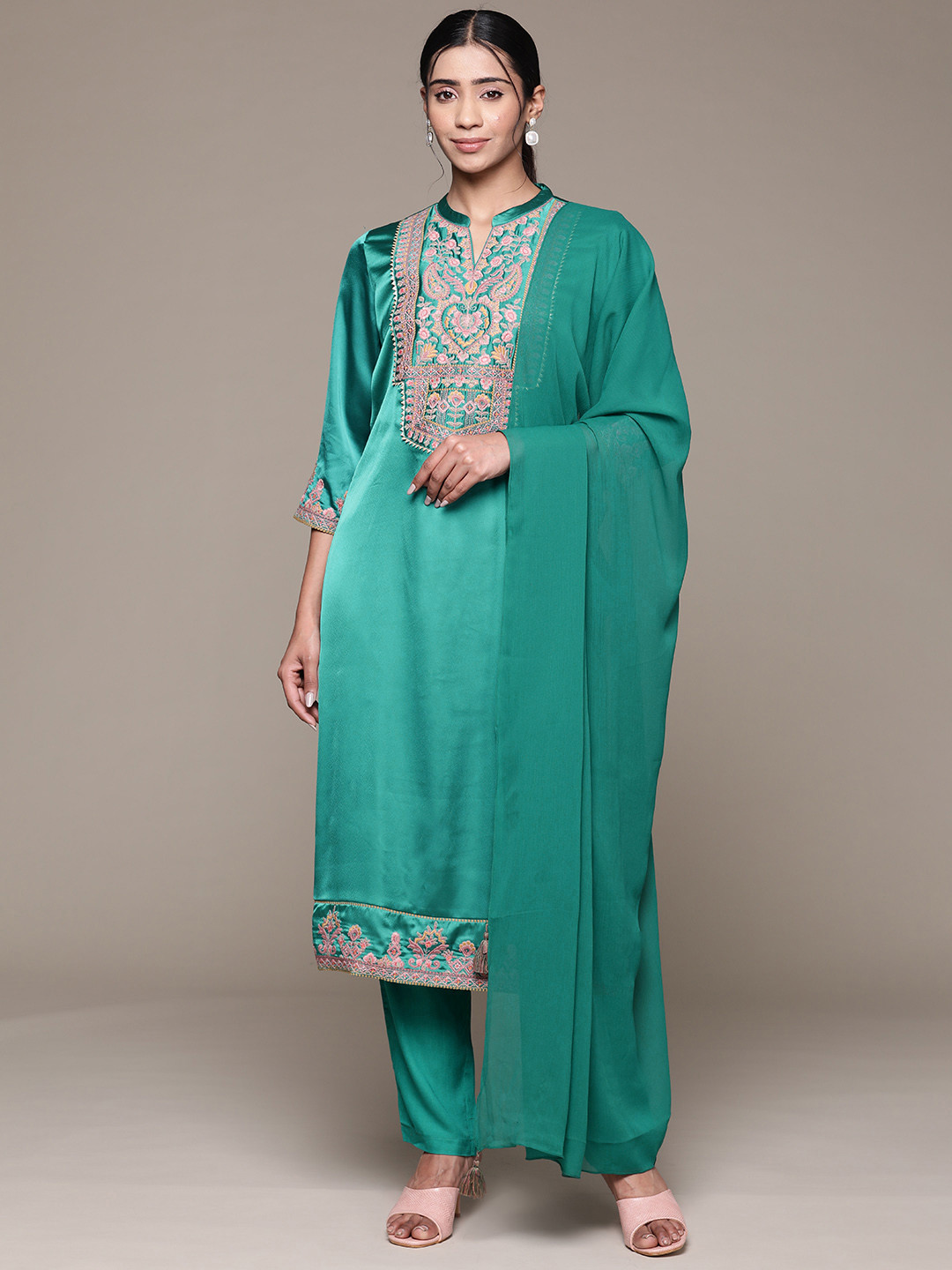

aarke Ritu Kumar Women Floral Yoke Design Regular Kurta with Trousers & With Dupatta, Sea green