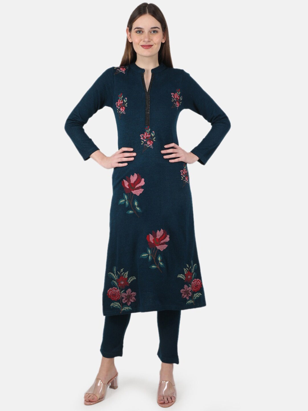 

Monte Carlo Women Blue Floral Printed Kurta with Trousers