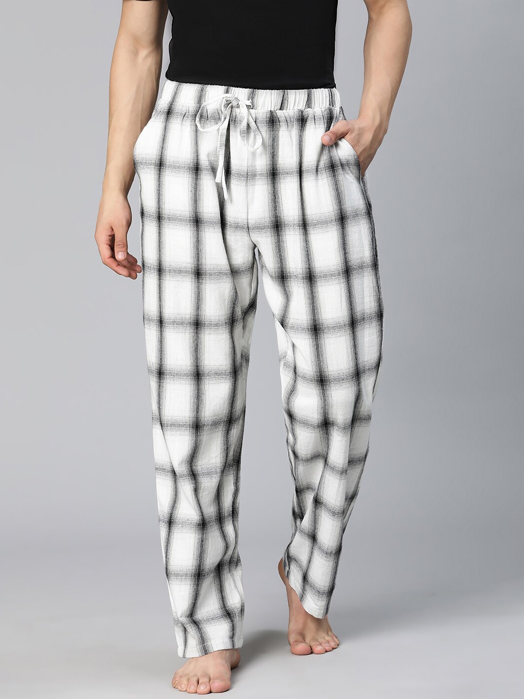 

Oxolloxo Men Checked Cotton Lounge Pant, White