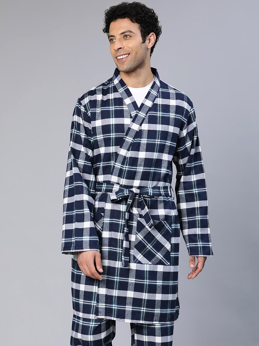 

Oxolloxo Men Checked Cotton Robe, Blue