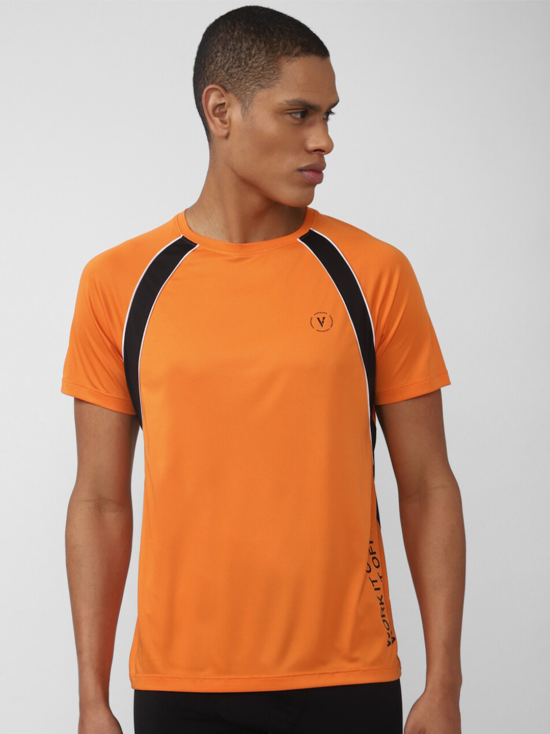 

Van Heusen Colourblocked Slim Fit Cycling T-shirt, Orange