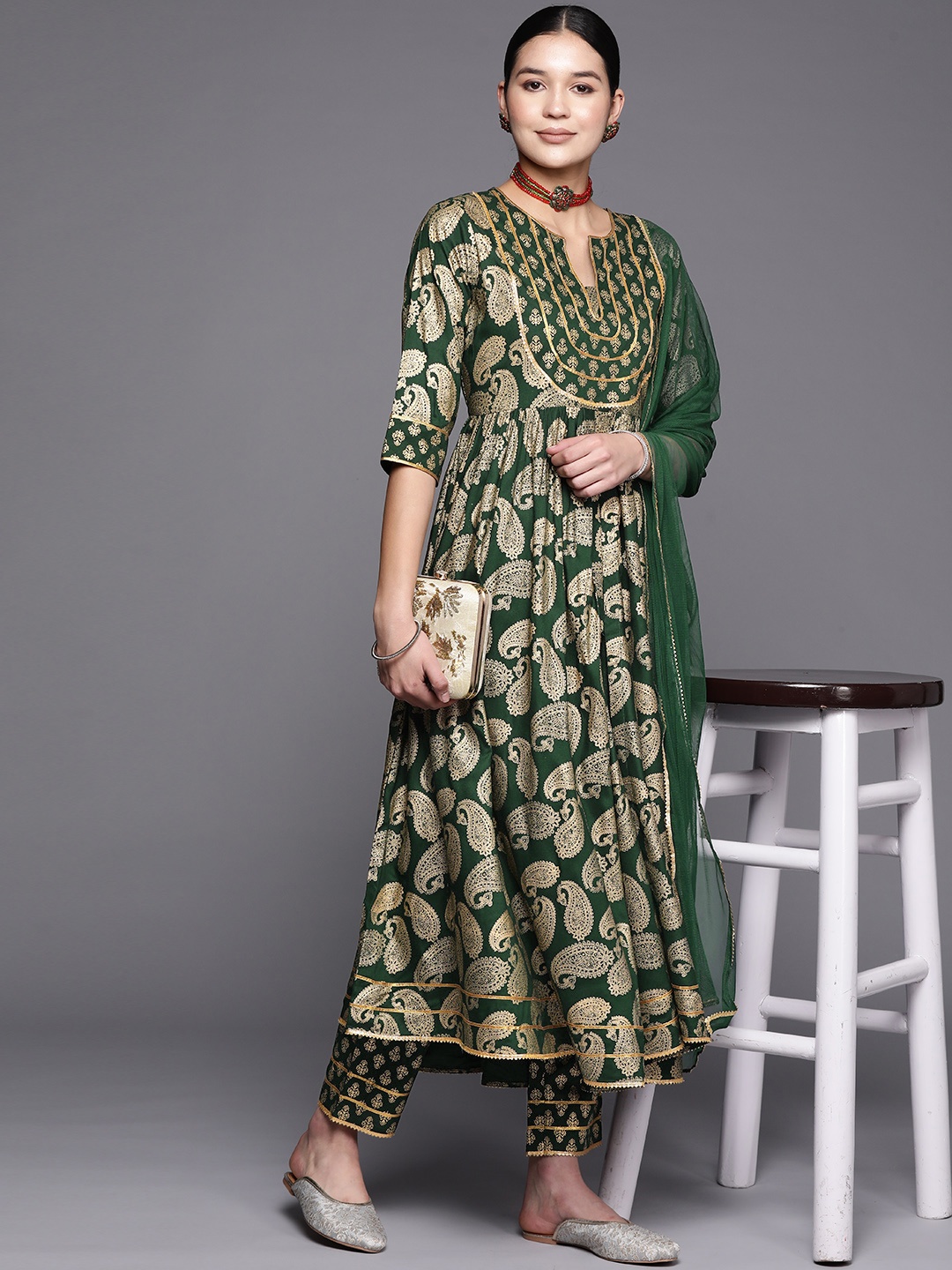 

Libas Women Paisley Printed Empire Gotta Patti Kurta with Trousers & With Dupatta, Green