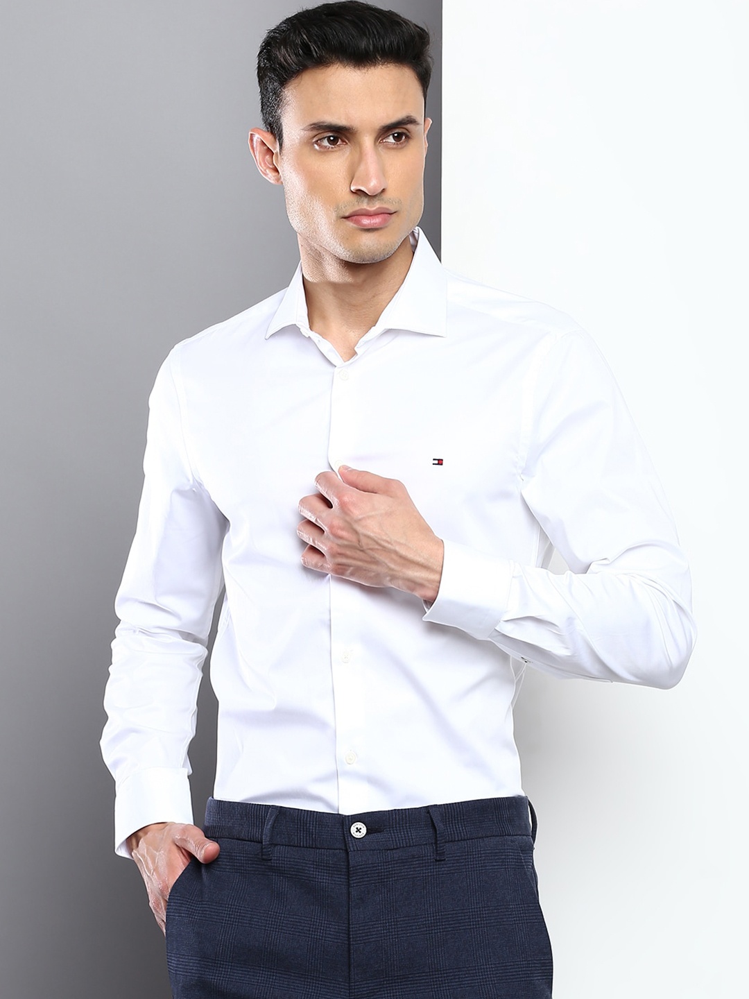 

Tommy Hilfiger Men Slim Fit Casual Cotton Shirt, White