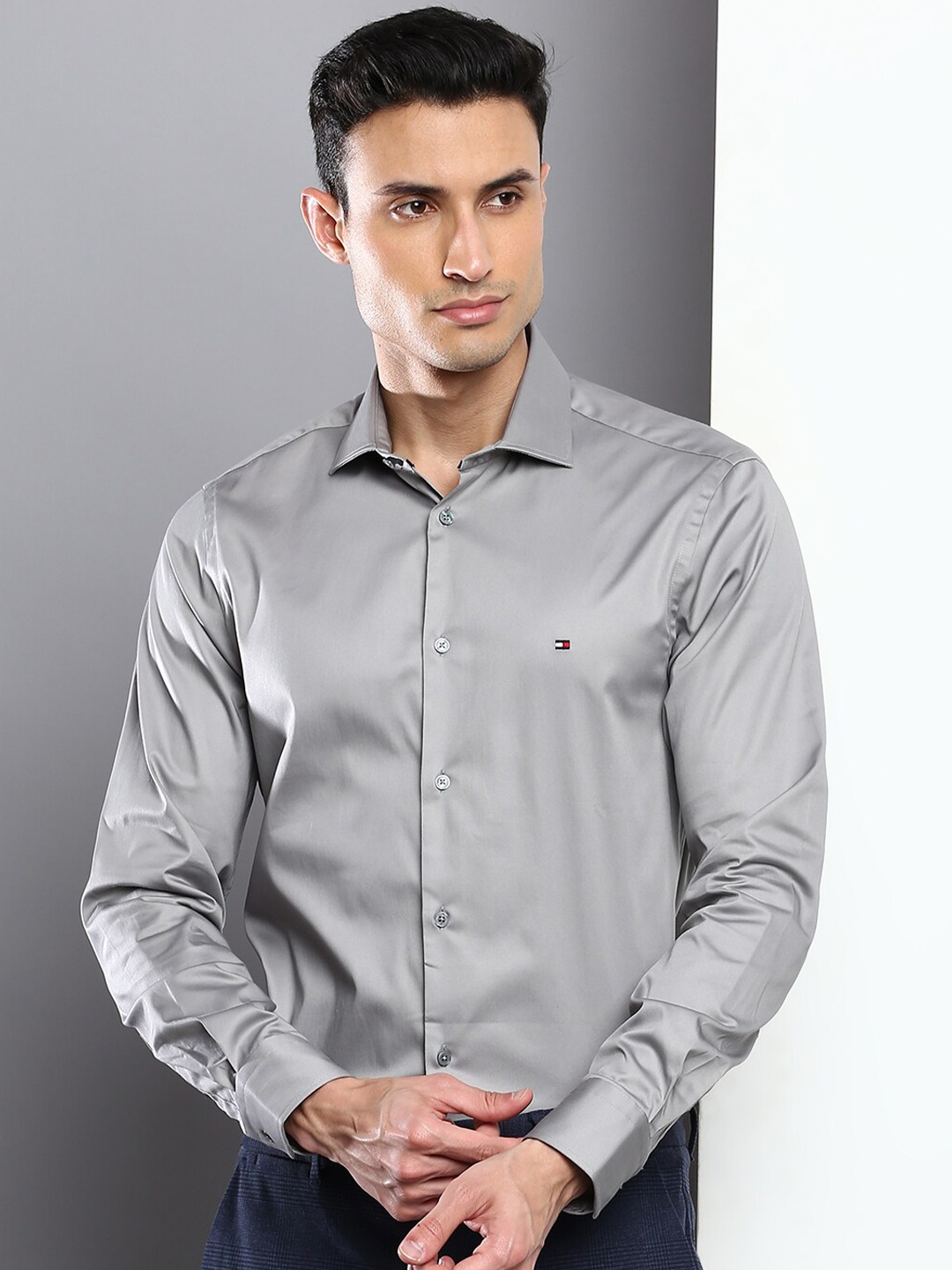 

Tommy Hilfiger Men Slim Fit Casual Cotton Shirt, Grey