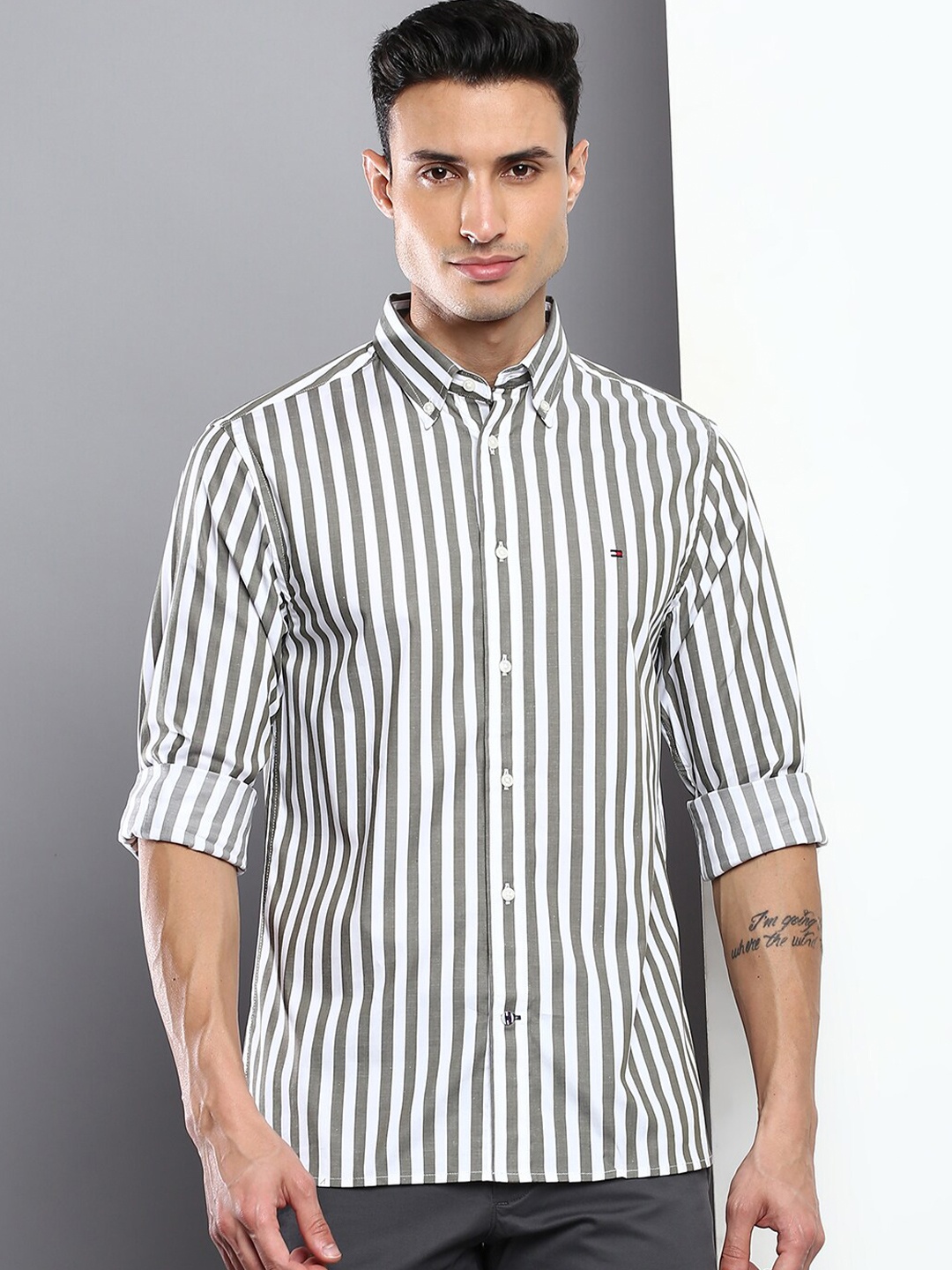 

Tommy Hilfiger Men Striped Casual Cotton Shirt, Green