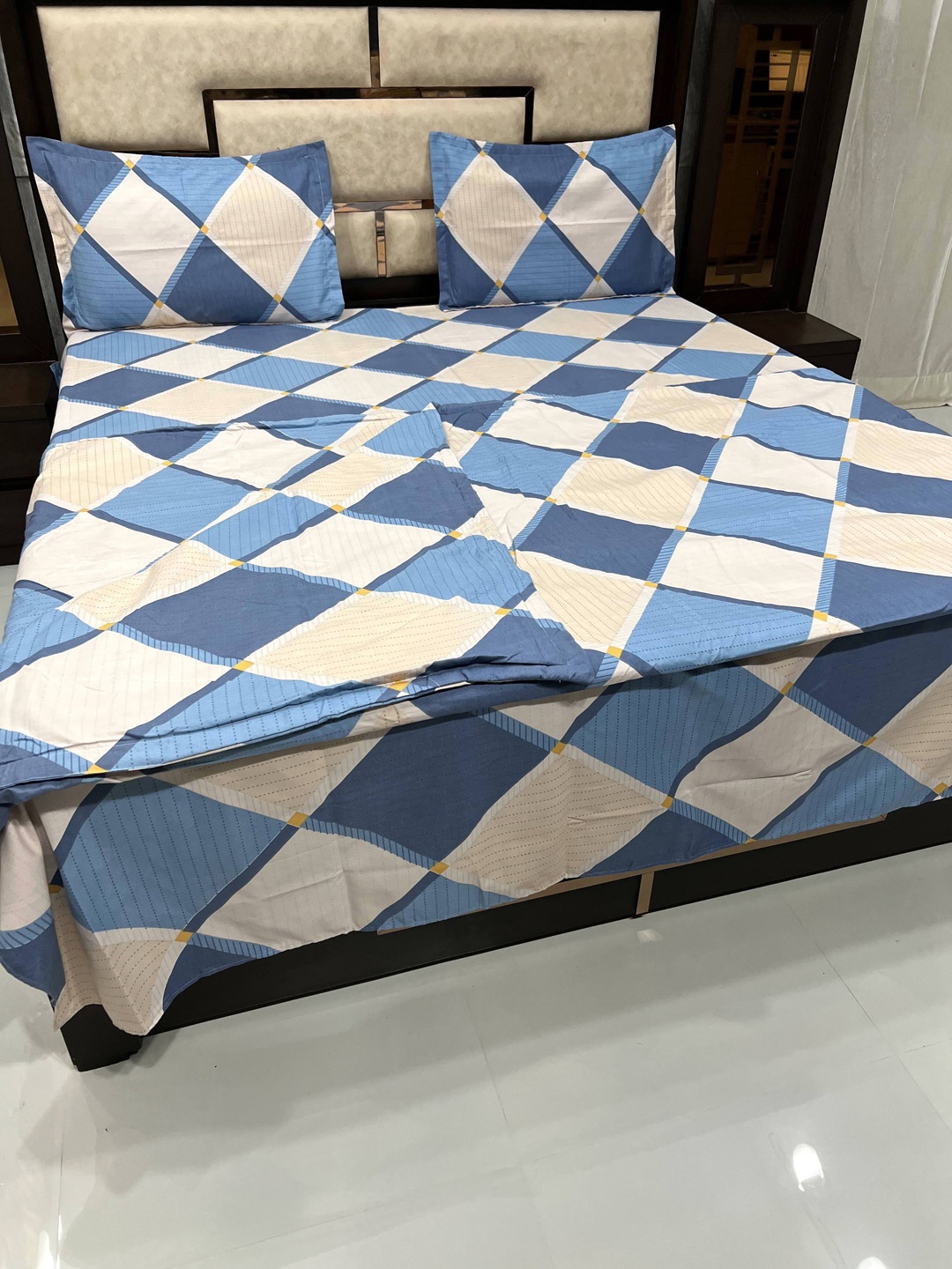 

Pure Decor Beige & Blue Geometric Printed 300 TC Double King Bedding Set