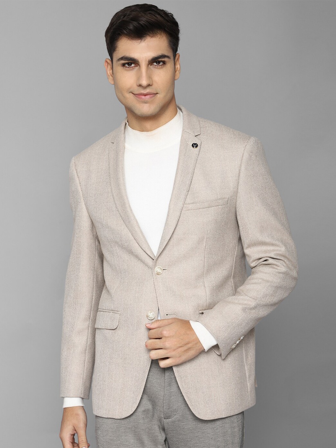 

Allen Solly Men Self-Design Slim-Fit Single-Breasted Pure Wool Blazer, Cream