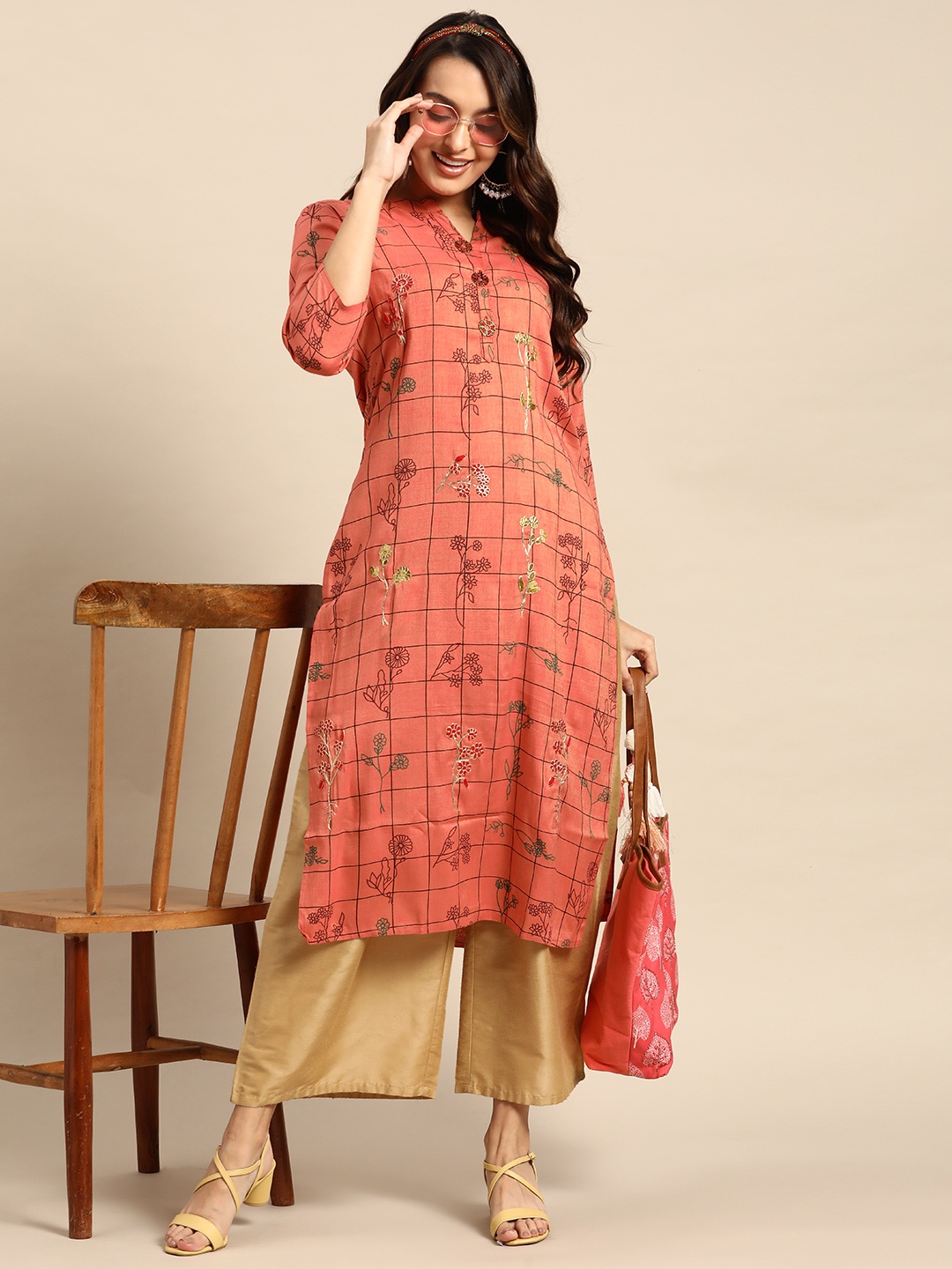 

Sangria Women Peach-Coloured Floral Printed Kurta