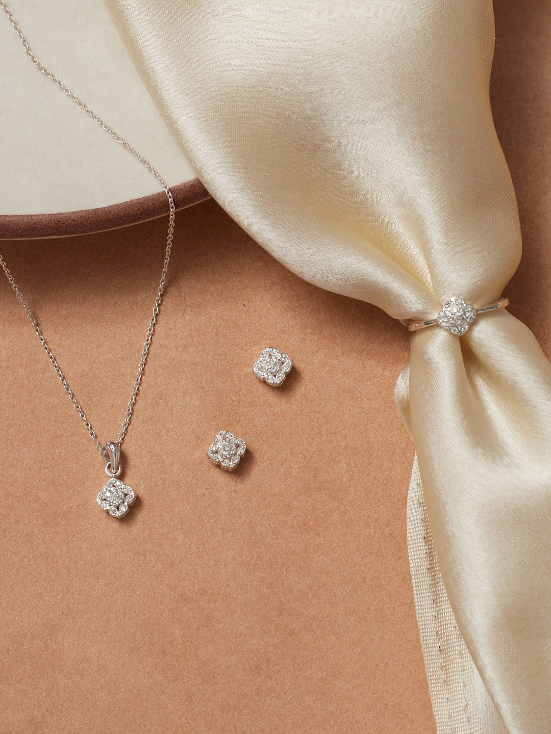 

Studio Voylla 925 Sterling Sliver CZ Studded Pendant Set, Silver