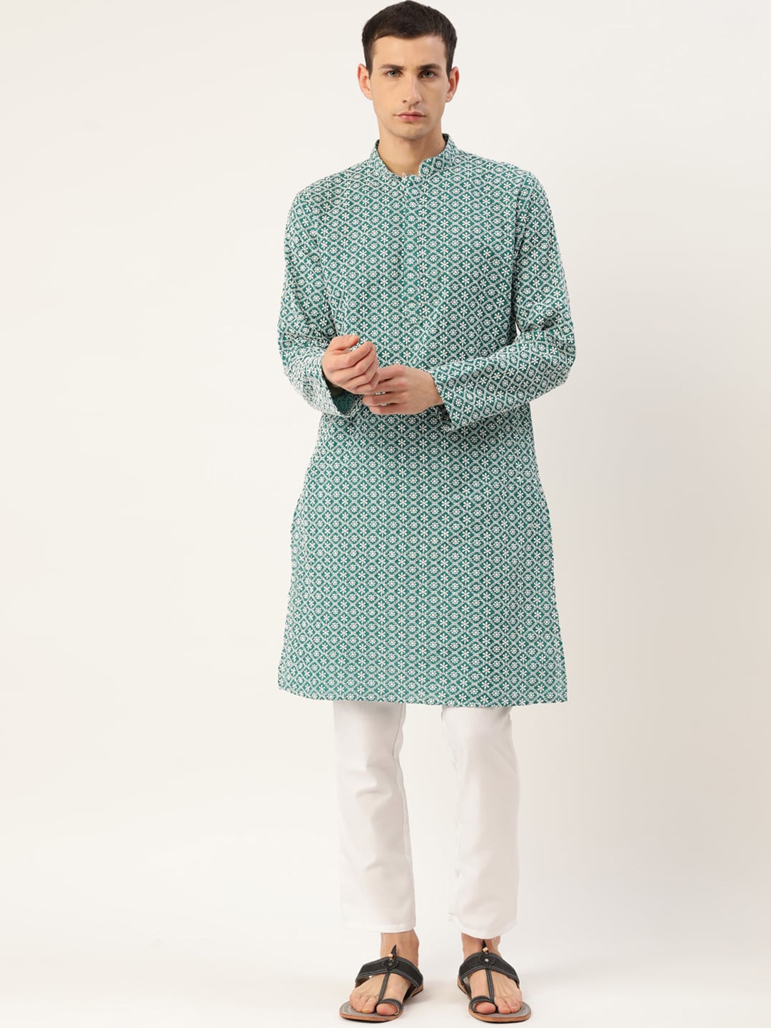 

Molly & Michel Men Cotton Floral Embroidered Thread Work Kurta, Green