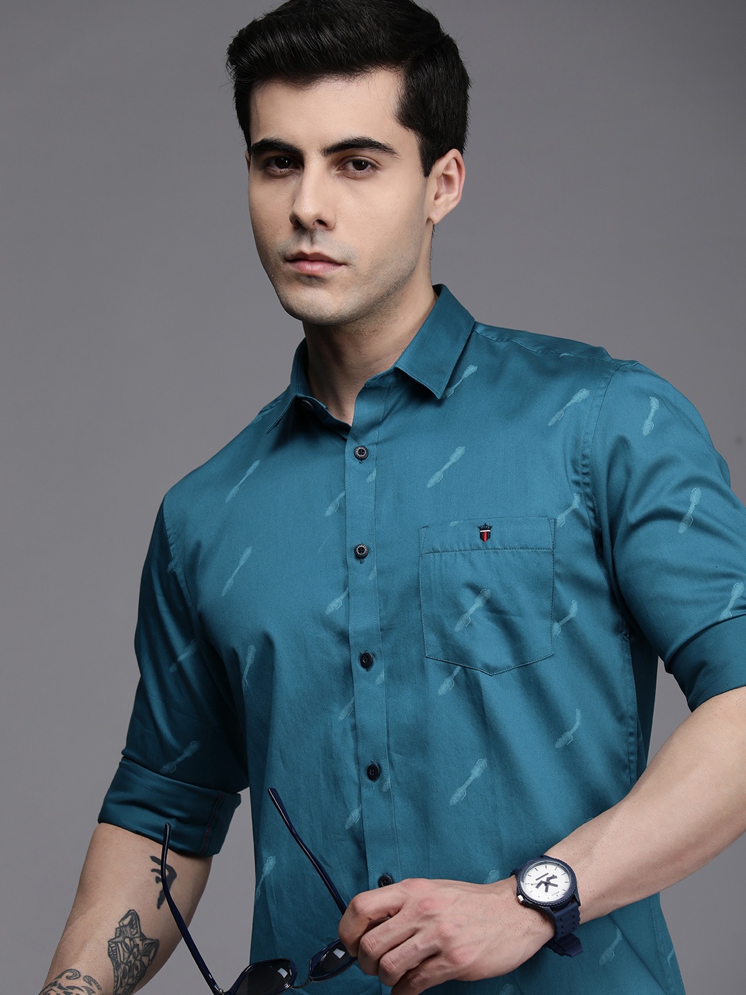 

Louis Philippe Jeans Men Super Slim Fit Printed Pure Cotton Casual Shirt, Teal