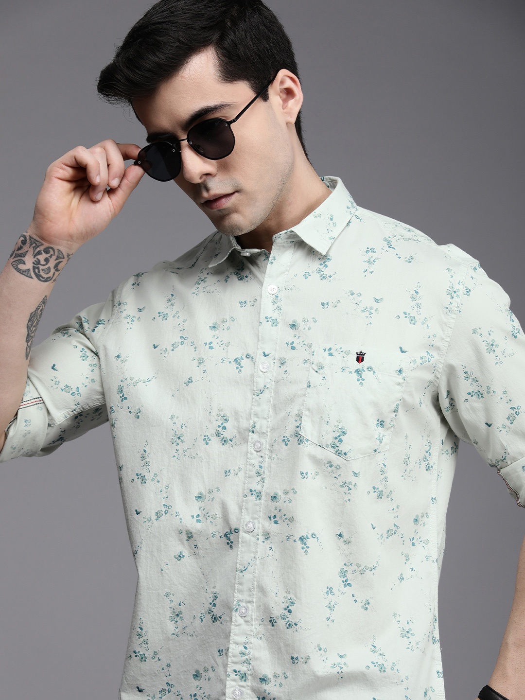 

Louis Philippe Jeans Men Floral Printed Pure Cotton Slim Fit Casual Shirt, Blue
