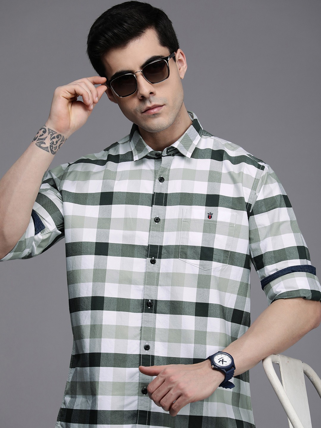 

Louis Philippe Jeans Men Slim Fit Checked Pure Cotton Casual Shirt, White