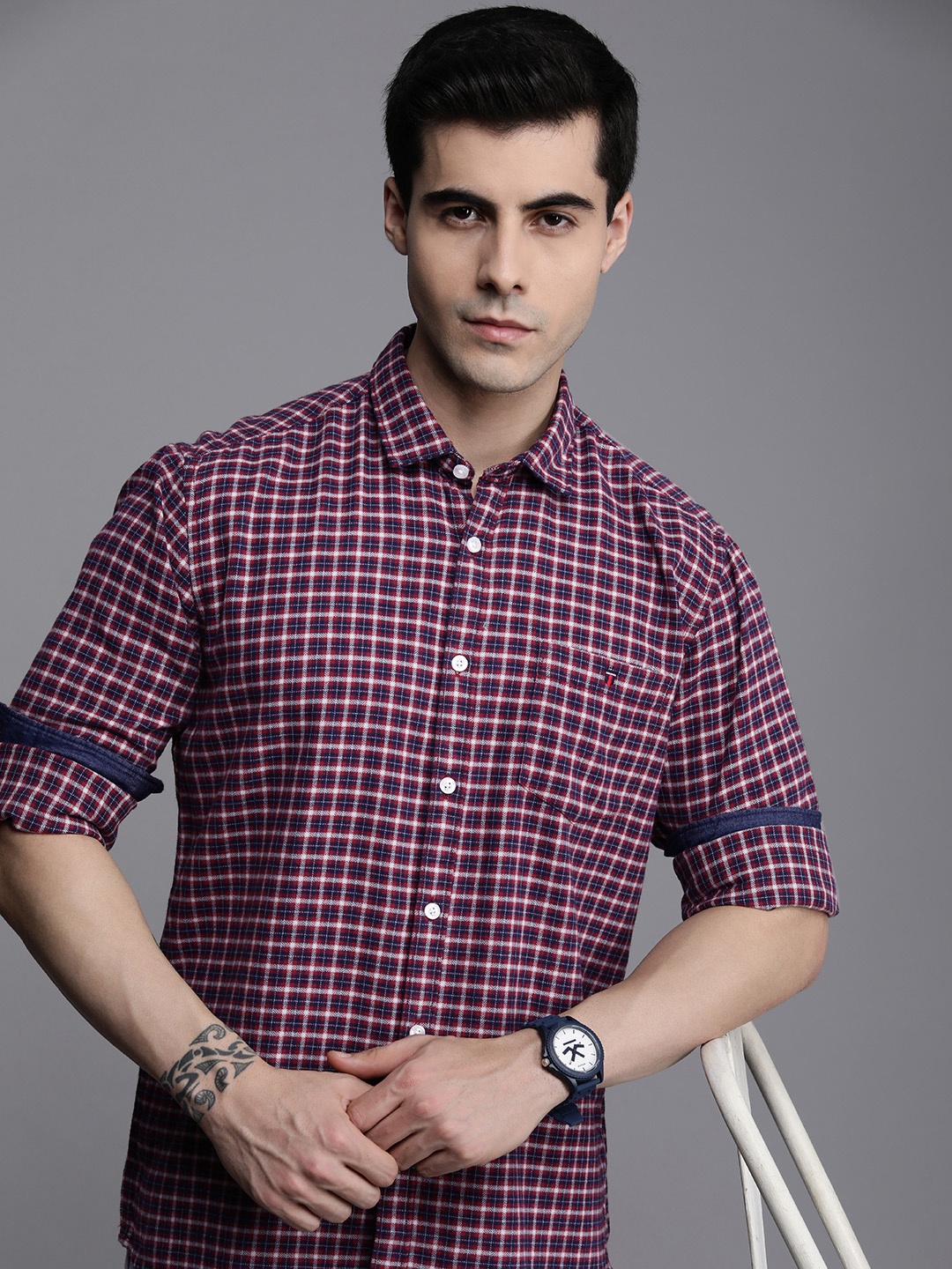 

Louis Philippe Jeans Men Slim Fit Checked Pure Cotton Casual Shirt, Magenta
