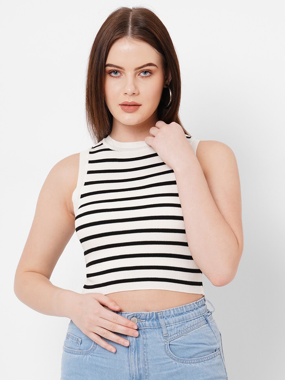 

Kraus Jeans Women Slim Fit Crop T-shirt, Black