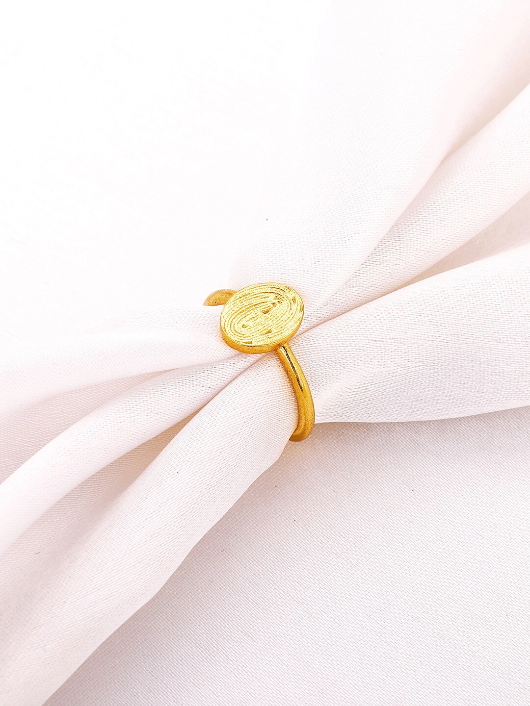 

GIVA 925 Sterling Silver Gold-Plated Adjustable Finger Ring