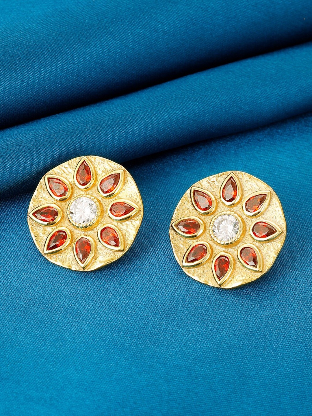 

GIVA Gold Plated Contemporary Studs Earrings