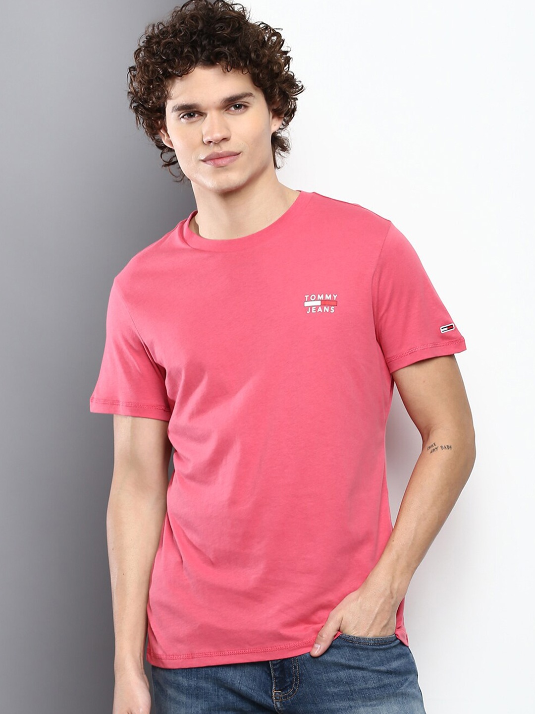 

Tommy Hilfiger Men Cotton T-shirt, Pink